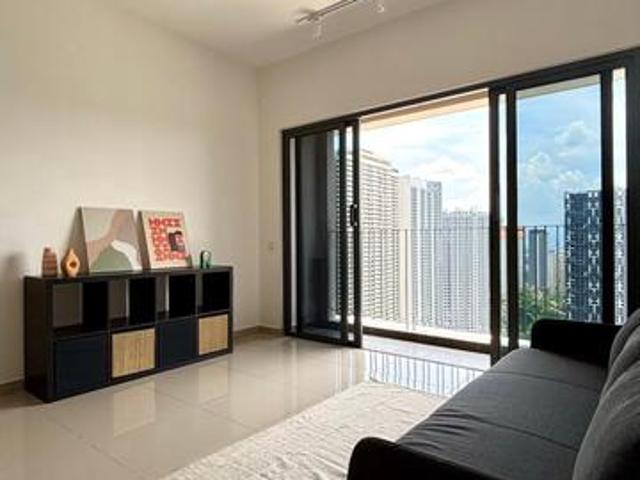 Fully Furnished windy living in DErica PJ