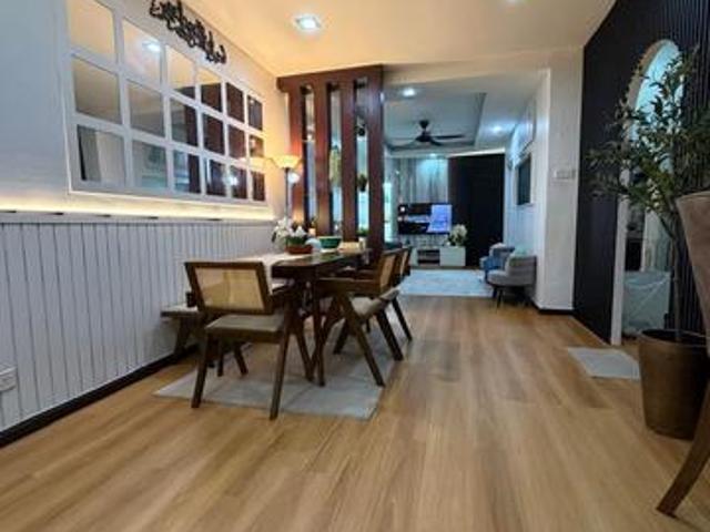 Fully Furnished TOWNHOUSE GROUND FLOOR