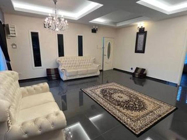 Fully Furnished Townhouse Kg Kerdas Gombak