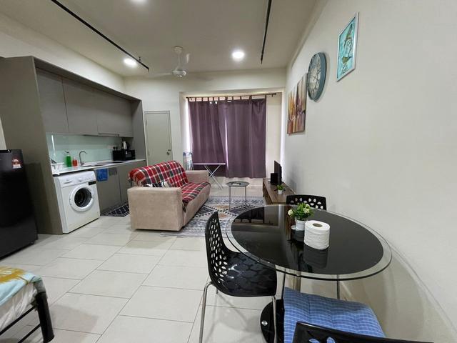 FULLY FURNISHED Tamarind Suites studio Shaftsbury Hyve in Cyberjaya