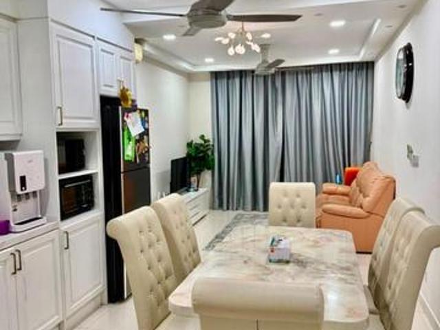 Fully Furnished Tropicana Aman Aman 1 Rimbayu nr Kota Kemuning