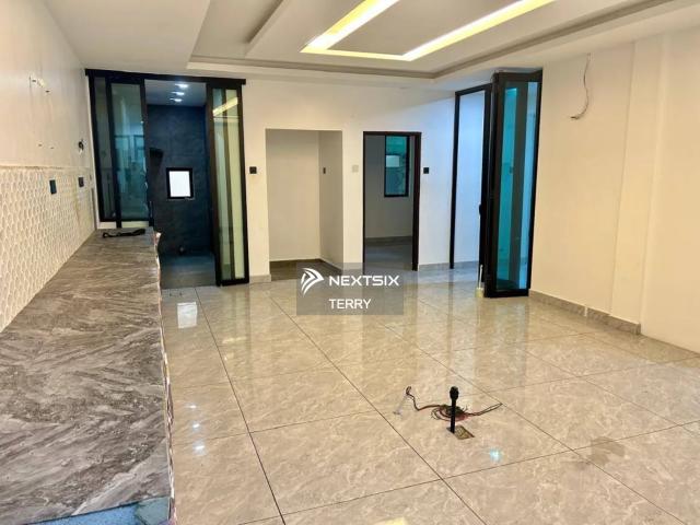 Fully furnished unit for sale in USJ One residence