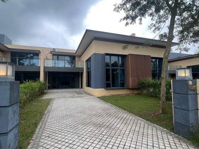 Fully Furnished Villa Pinggiran Forest City Iskandar Puteri
