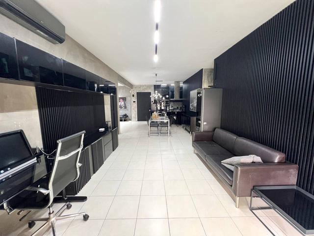 FULLY FURNISHEDRENOVATED PV13 Platinum Lake Condominium Setapak