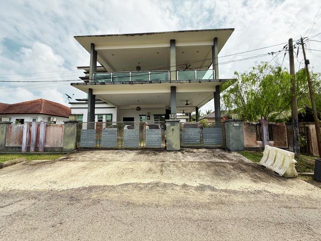 Fully FurnishedRumah Banglo 2 Tingkat di Kg Binjai Kemaman TRG