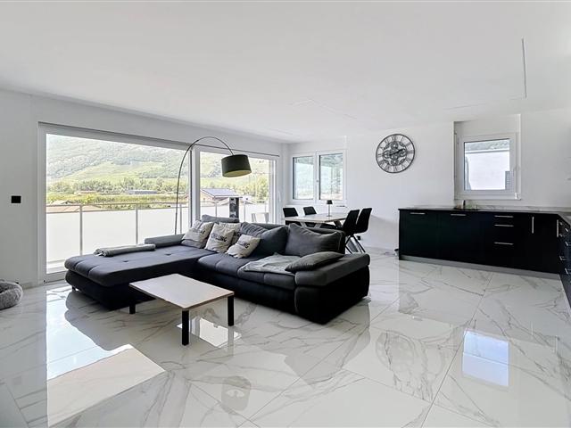 Fully | Magnifique attique de 3,5 pièces avec grande terrasse