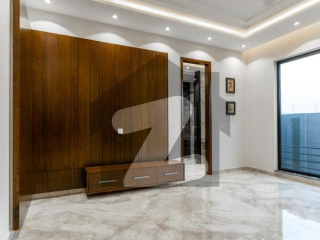 Fully Modern House With Basement For Sale At Hot Location Near Park Macdonold DHA Phase 7