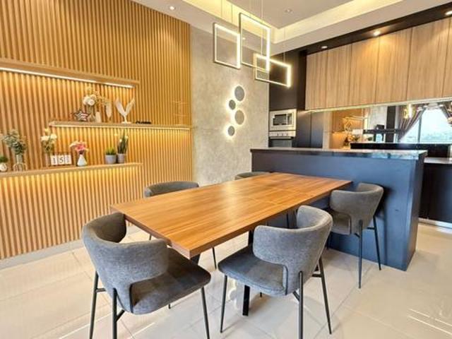 Fully Reno n Furnished 1212sf LegendView Condominium Rawang