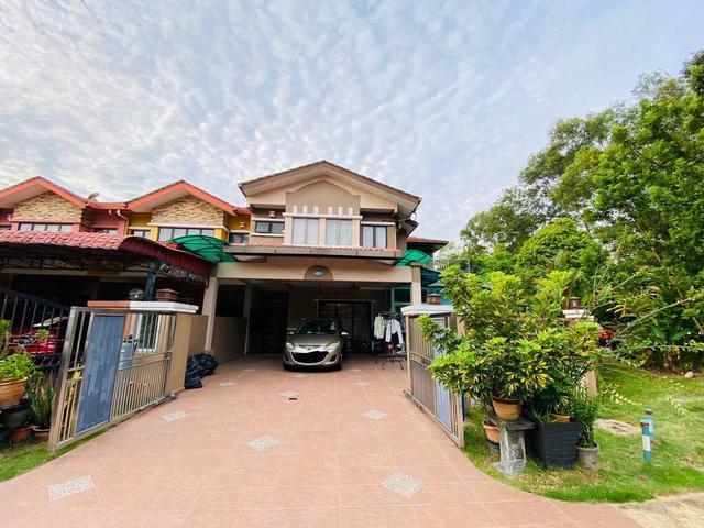 FULLY RENO EXTEND Double Storey CORNER LOT Terrace Subang Permata