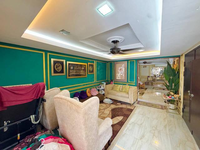 FULLY RENO 22 x75 Double Storey Jalan Sari Seksyen 10 Shah Alam