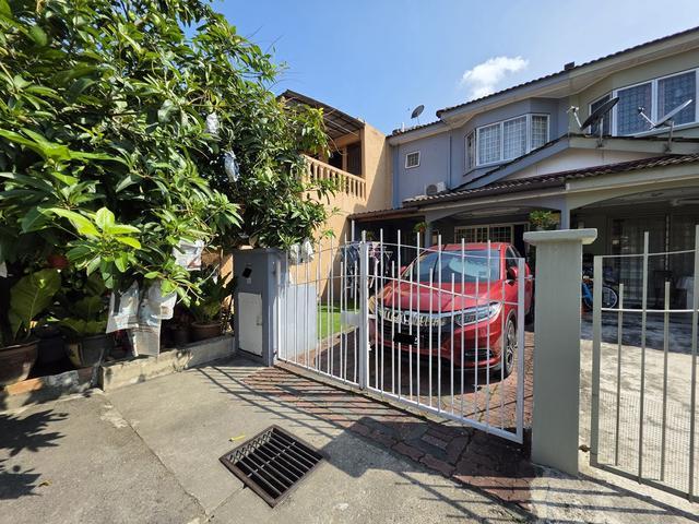 FULLY RENO 2 Storey Terrace Taman Puchong Utama Puchong