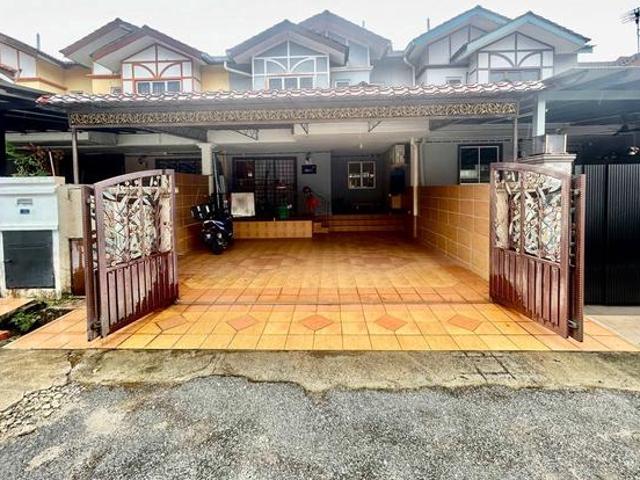 FULLY RENO 2 Storey Terrace Taman Universiti Bangi