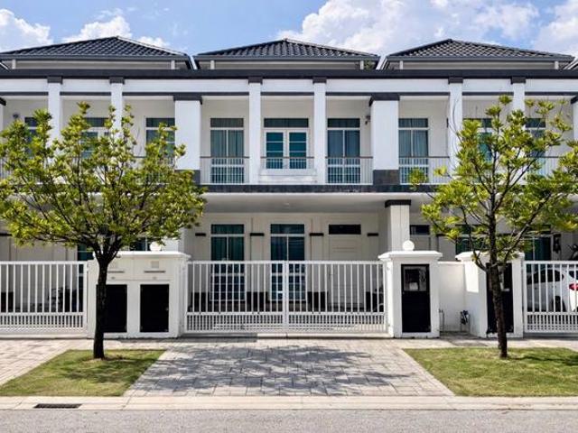 FULLY RENODouble Storey Merrydale Eco Majestic Semenyih