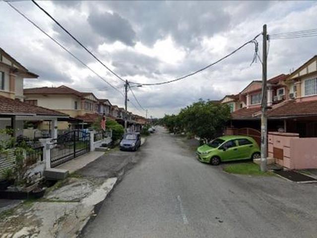 Fully RenoExtendTaman prima saujana End lot with land 2 Storey