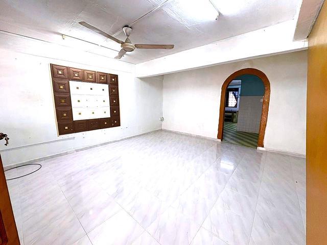 FULLY RENOTeres 2TingkatKM2 KE GIANT PLENTONG Taman Plentong Baru