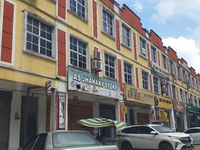 fully renovate 2nd floor seri bayan shop apartment