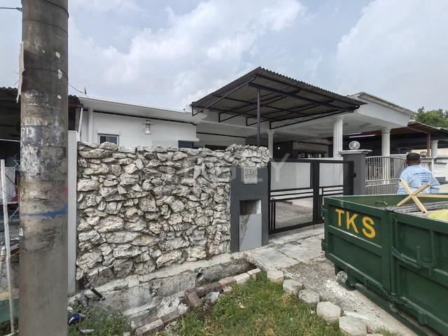 Fully Renovate Extended Taman Sentosa Klang 1 Storey Full Loan 100