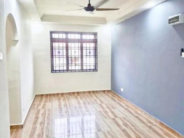 Fully Renovated 3 Bedroom Molek Pangsa Laman Tasik