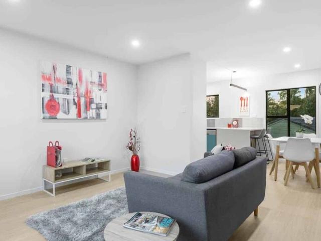 Fully Renovated 3 Bedroom Home in a Cul de Sac Location