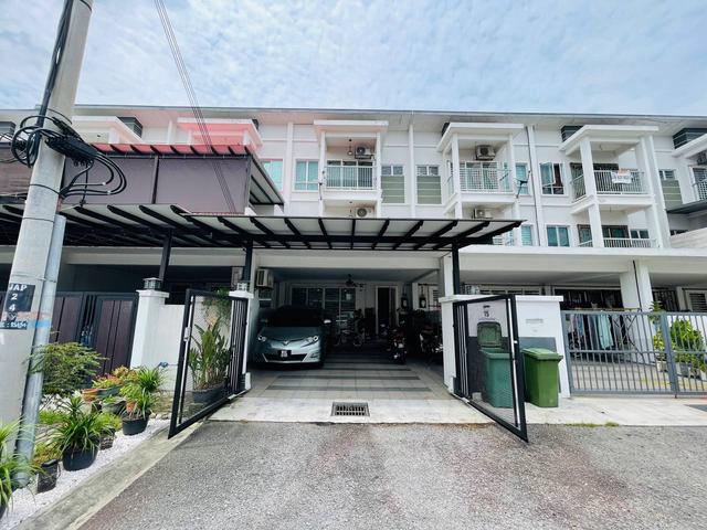 Fully Renovated 3 Storey Taman Aman Permai Tangkas Kajang UKM