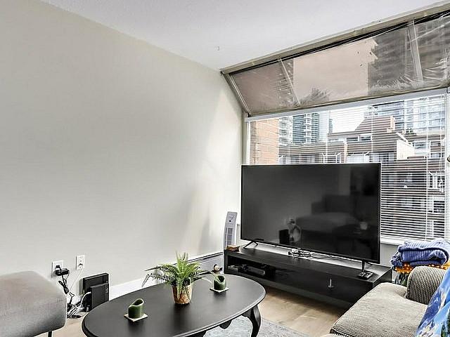 Fully Renovated 1 Bedroom Suite Available For Rent Downtown