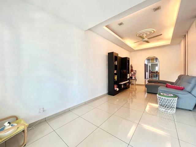 FULLY RENOVATED 1 Storey Terrace Taman Dusun Jaya Semenyih