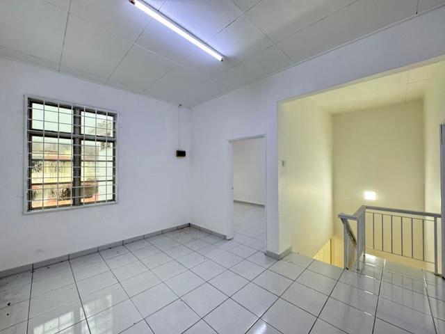 Fully Renovated 1Stry Jln Badik Tmn Puteri Wangsa