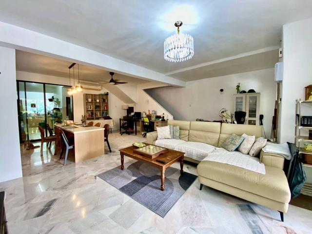 FULLY RENOVATED 220k COST Double Storey Saujana Puchong FOR SALE