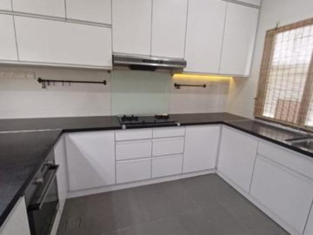 Fully Renovated 22x75 modern Denai Alam Freehold Jalan Electron U16