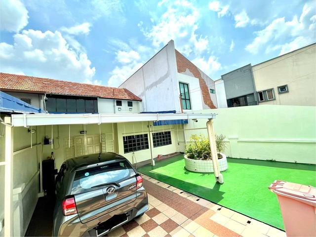 FULLY RENOVATED 28 x 86 2Storey House Seksyen 1A Petaling Jaya