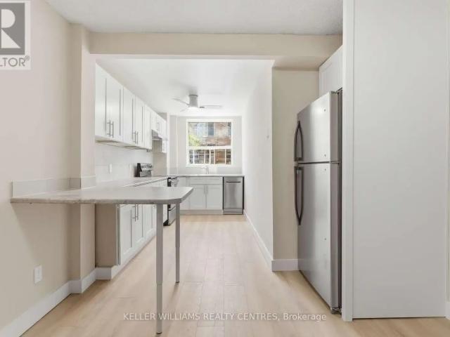 Fully Renovated 2 Bedroom Main Floor Suite in Trinity Bellwoods