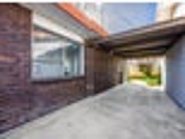 Fully Renovated 2 Bedroom Home in Papakura