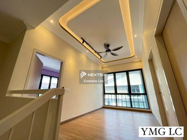 Fully renovated 2 storey cluster house @ calidora setia tropika, good condition just need to do minor touch up paint