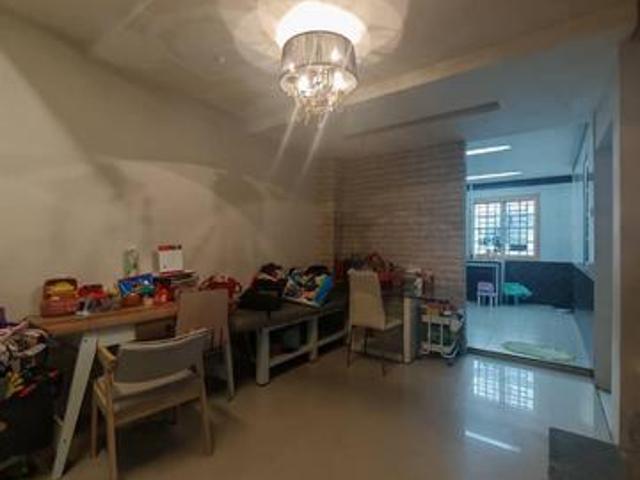 Fully renovated 2 Storey House For Sale At Lorong Bentara Klang