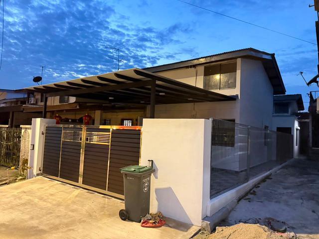 Fully Renovated 2 Storey Low Cost Endlot Plentong Baru