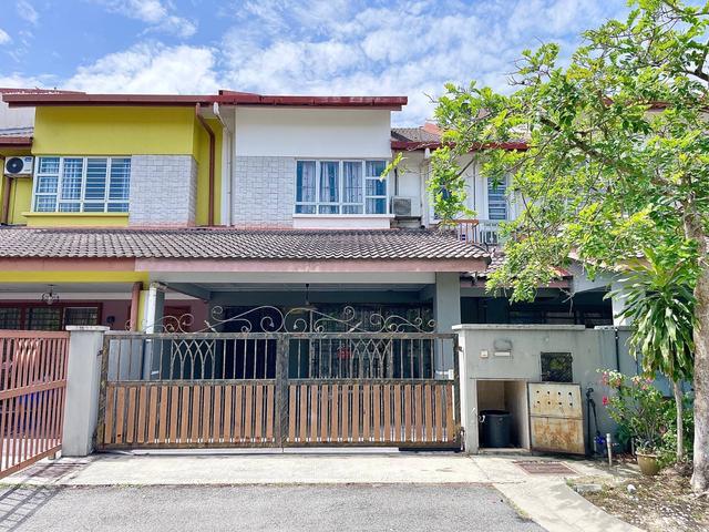 FULLY RENOVATED 2 Storey Superlink House Bandar Nusaputra Puchong