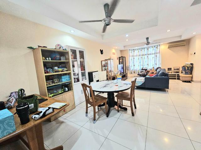 Fully Renovated 2 Storey Terrace Taman Puchong Utama