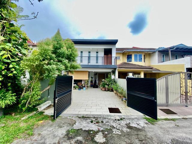 FULLY RENOVATED 2 Storey Terrace Taman Saujana Puchong Puchong