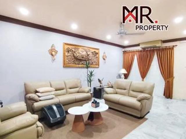 FULLY RENOVATED 2 Storey Terrace Bandar Laguna Merbok FOR SALE