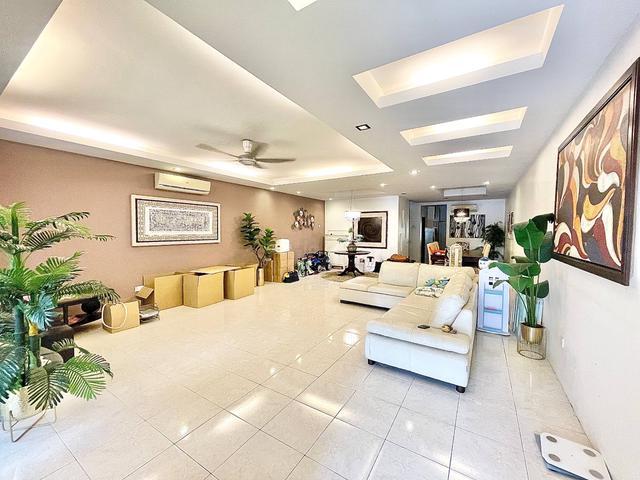 FULLY RENOVATED 2 Storey Terrace Bandar Nusaputra Puchong