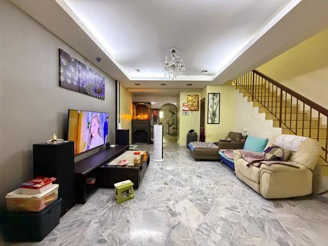 Fully Renovated 2 Sty Terrace House Bandar Country Homes Desa 13