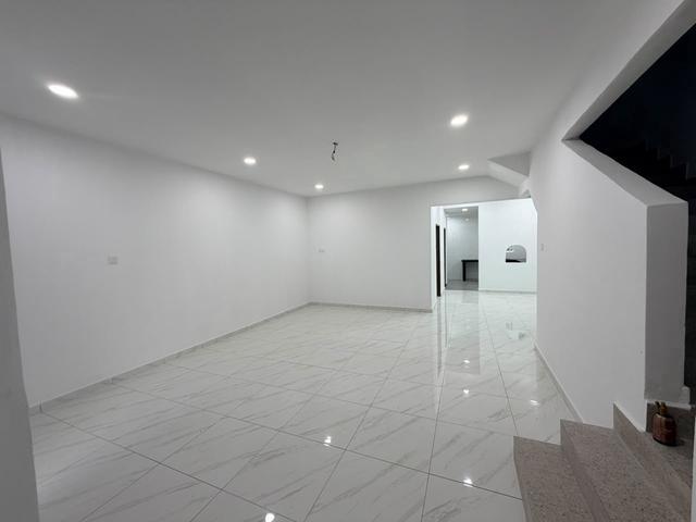 Fully Renovated 2 Sty Terrace House Garing UtamaSri Garing Rawang