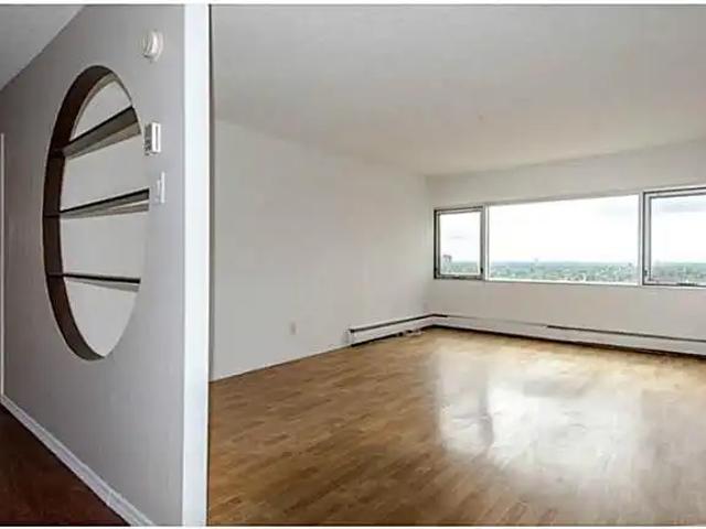 Fully renovated 2br @ 10th floor of Meadowlark Village