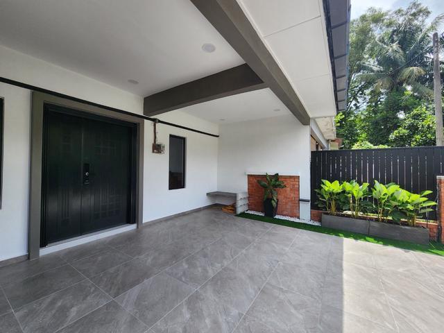 FULLY RENOVATED 2STRYBANDAR SUNGAI LONG SL7 Cheras Kajang For Sales