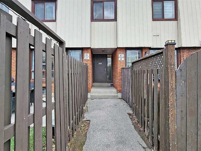 Fully Renovated 3+1 Bed & 2 Bath Townhome