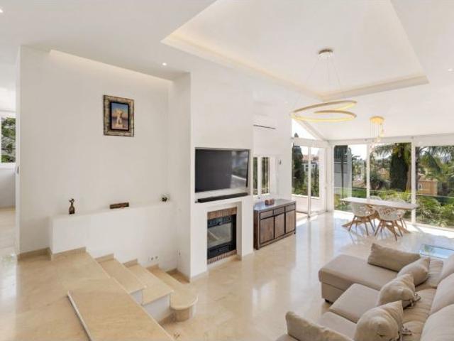 Fully Renovated 4 Bedroom Villa in Mijas Golf