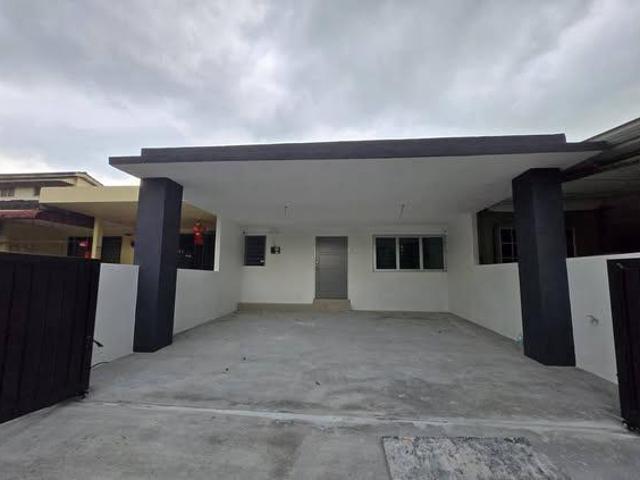 Fully Renovated 4 Room 22x70 Sppk Pengkalan Pasir Puteh Sale Station 1
