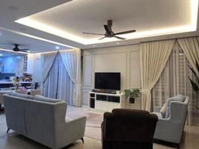 Fully Renovated Corner Lot Terrace For Rent at Cahaya Alam U12