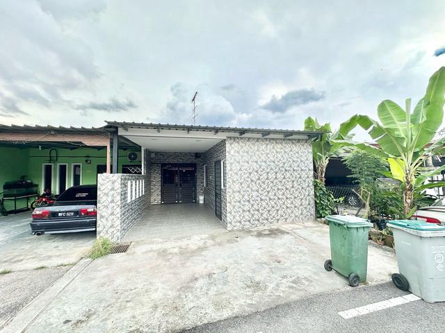 FULLY RENOVATED CANTIK SingleStorey Taman Perindustrian Senai