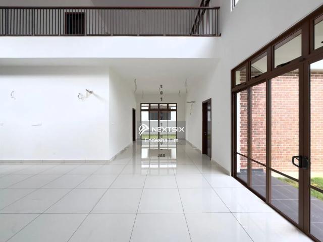 Fully renovated and fully extended, it comes with kitchen table top, security door, and fully tiled car porch. A move in ready home offering comfort and convenience